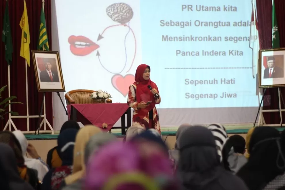 Acara parenting kelas IX SMP Muhammadiyah 1 Yogyakarta dengan tema 'Peran Orangtua dalam Membangun Karakter Anak di Usia Pubertas'