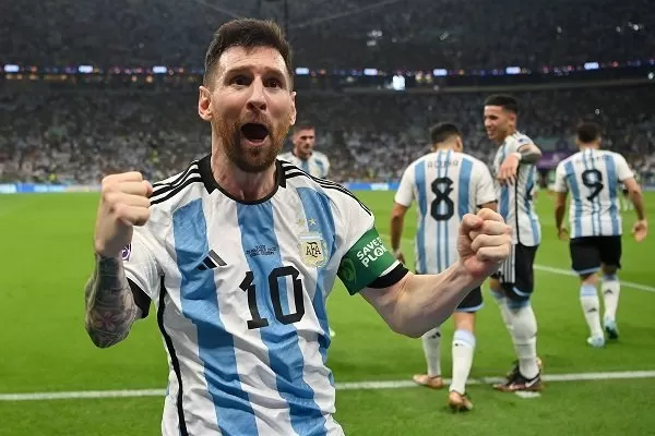 Lionel Messi sudah merencanakan pensiun dari karir internasionalnya usai Piala Dunia 2022. Ia juga menyebut Piala Dunia edisi kali ini akan menjadi Piala Dunia terakhirnya bersama Argentina.