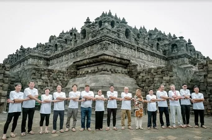 Para delegasi ATF 2023 dan Rusia saat mengunjungi Borobudur. (KR/dok)