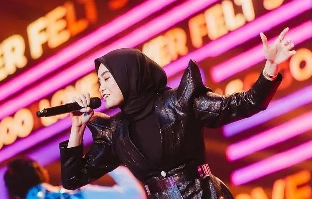 Salma Salsabil Aliyyah saat tampil di salah satu babak Indonesian Idon (Foto: Croping dari IG@salsabil12)