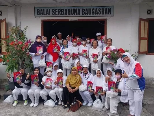 Para lansia yang tergabung dalam erkumpulan Senam Lansia Cempaka Bausasran Yogyakarta usai mendapat paparan tentang menjaga kesehatan untuk lansia (Foto Istimewa)