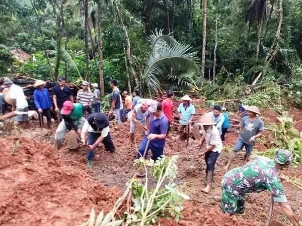 Bencana alam akibat cuaca ekstrem (Dok.)