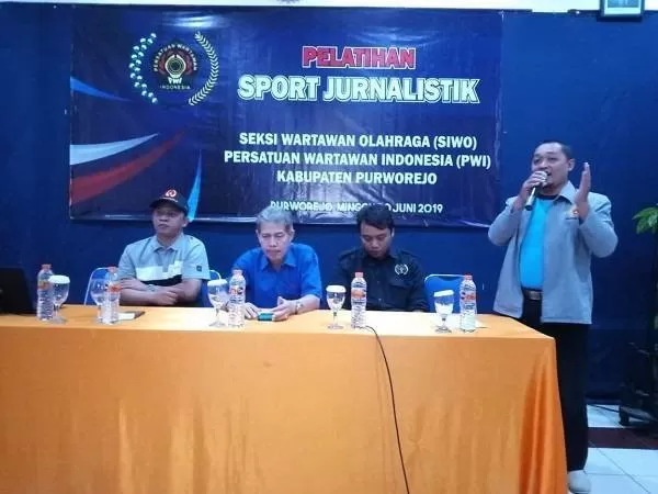 Pelatihan pelatihan sport jurnalistik SIWO Purworejo. (Foto: Gunarwan)