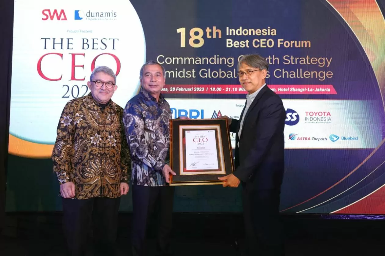 Leadership Kuat Bawa Dirut BRI Sunarso Menjadi Indonesia Best CEO 2022 ...