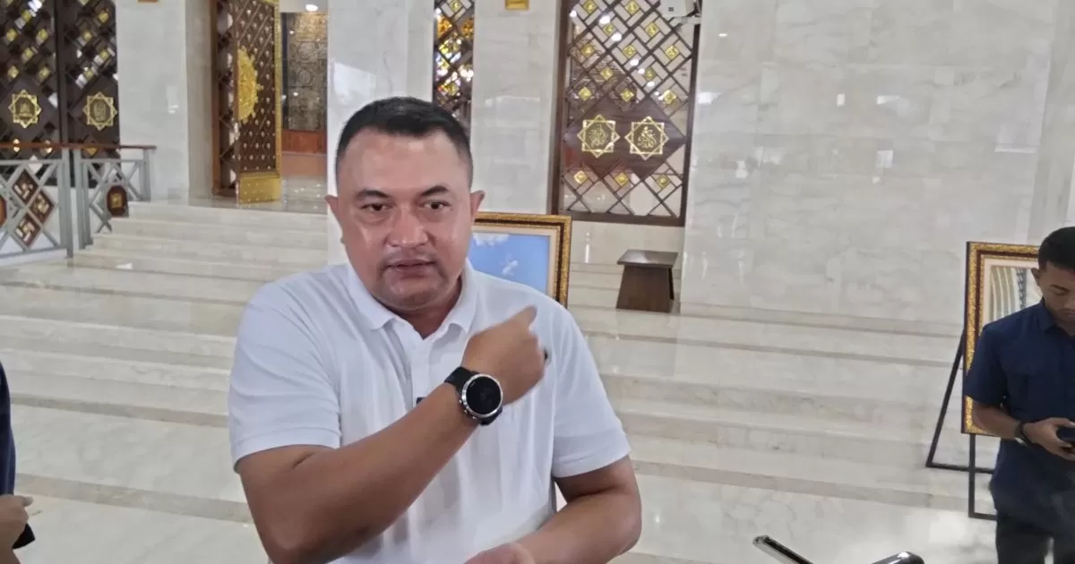 Rudy Susmanto Pimpin Penanaman Pohon di Stadion Pakansari, Siapkan Salat Id dan Open House untuk Anak Yatim