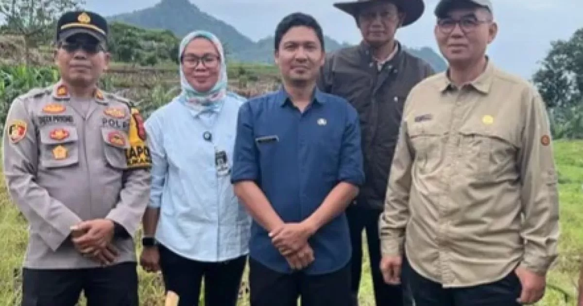 Sekda Ajat Tegaskan Gerakan Penanaman Pohon di Sukamakmur Bukan Sekadar Seremonial