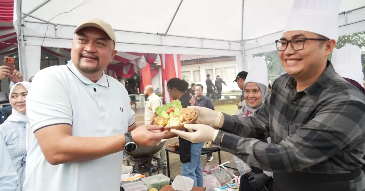 Bupati Bogor Rudy Susmanto Masak Bersama OPD dalam Pesona Ramadan Kabupaten Bogor Berbagi