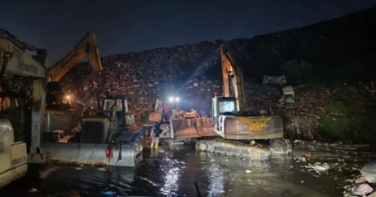 Pemprov DKI Stabilkan Area TPST Bantargebang Usai Longsor, Operasional Sampah Tetap Berjalan