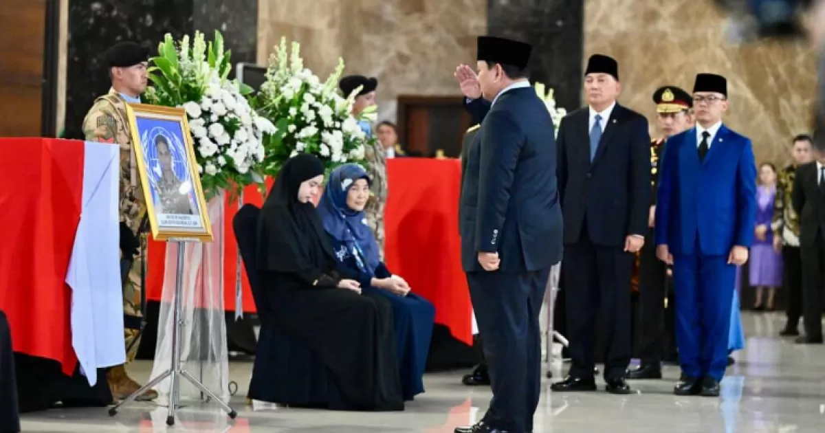 Prabowo Beri Penghormatan Terakhir Tiga Prajurit TNI Gugur di Lebanon