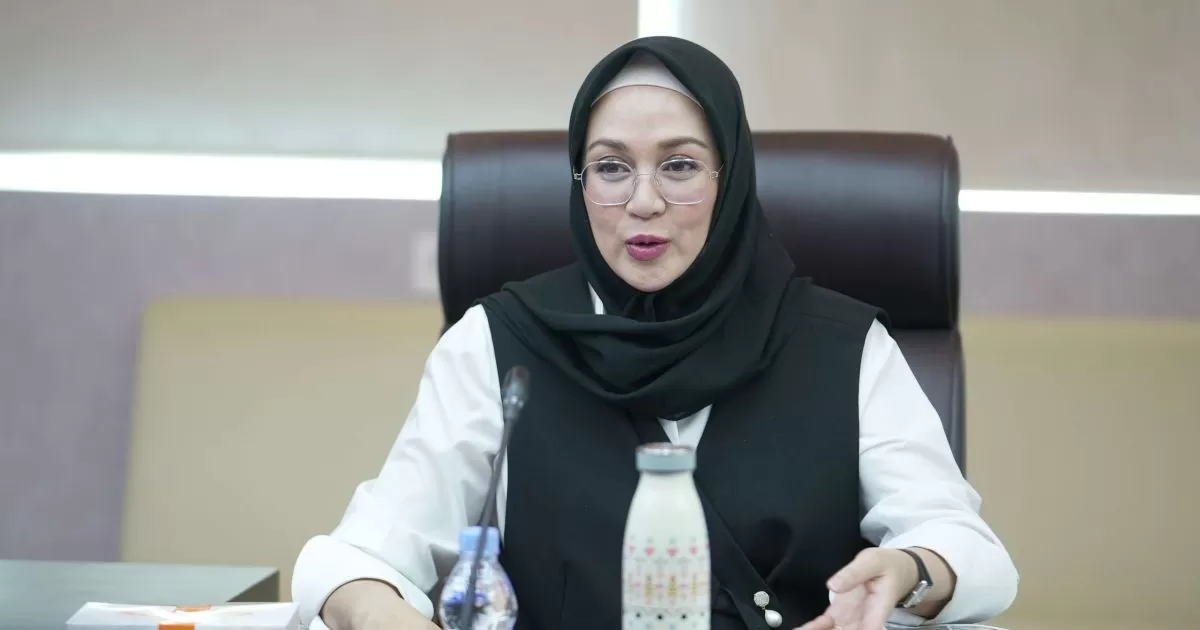 Dina Lorenza Audria Tegaskan Komitmen Perjuangkan Akses Kesehatan Lewat Sosialisasi JKN-KIS di Bondowoso