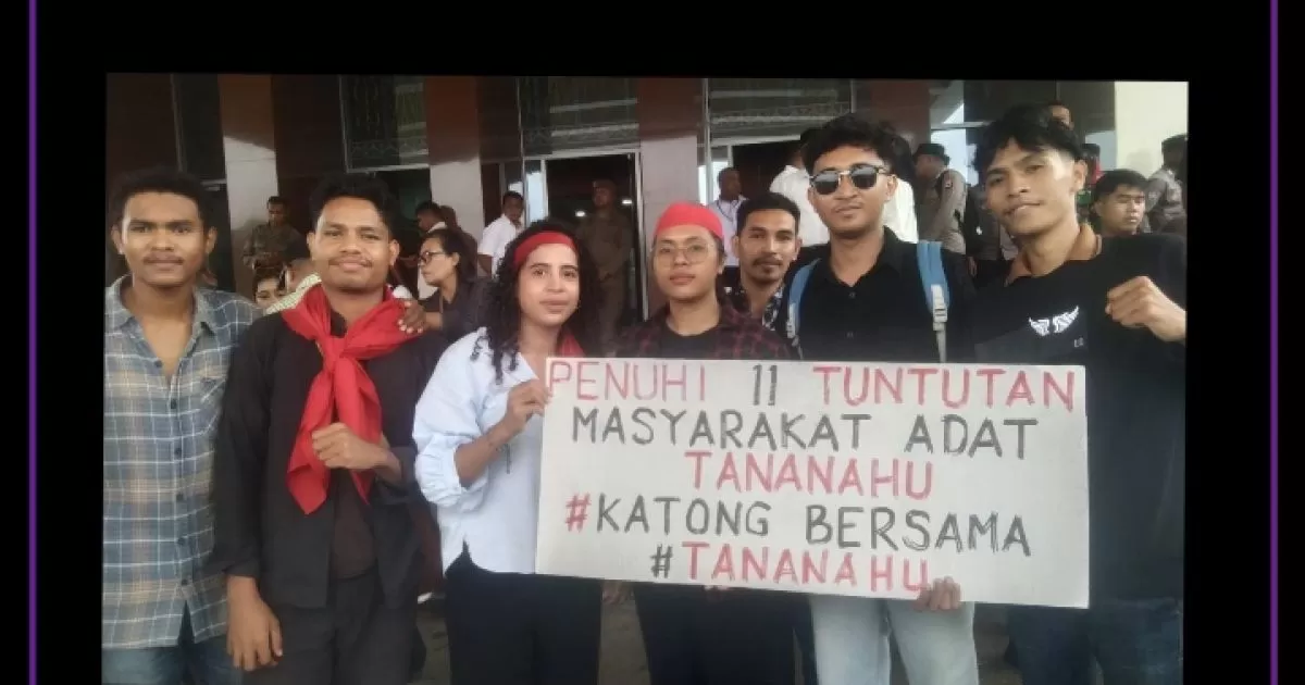 Aksi Mahasiswa di Kantor Gubernur Maluku Soroti Hak Masyarakat Adat Tananahu