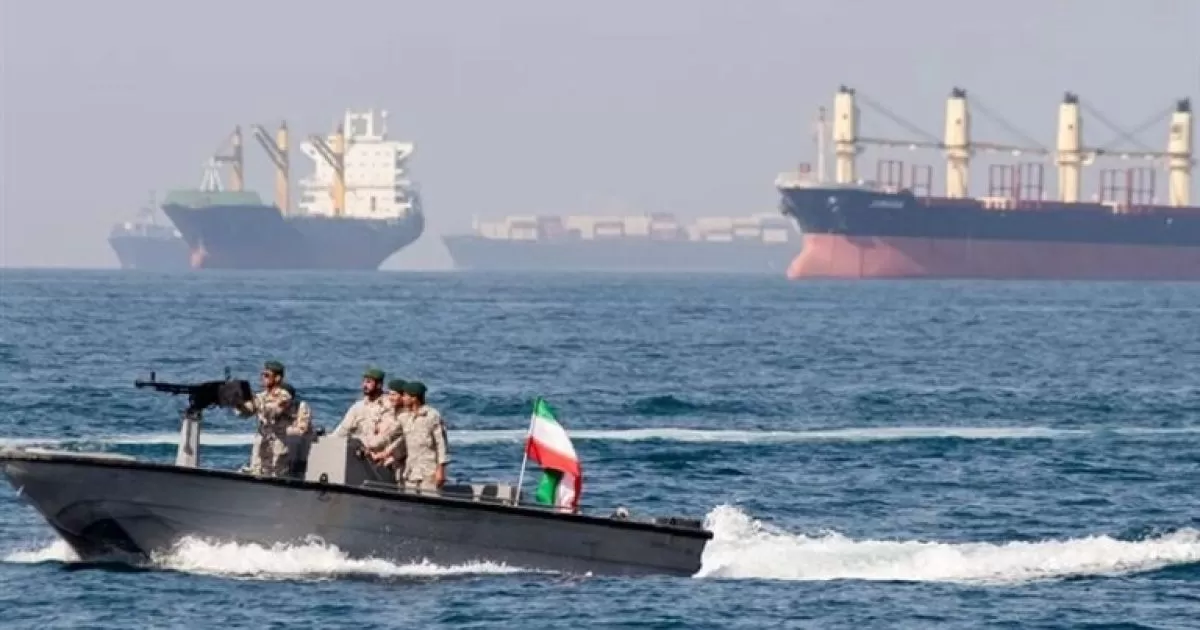 Ketegangan AS-Iran Memanas di Selat Hormuz, Trump Klaim Armada Iran Dihancurkan