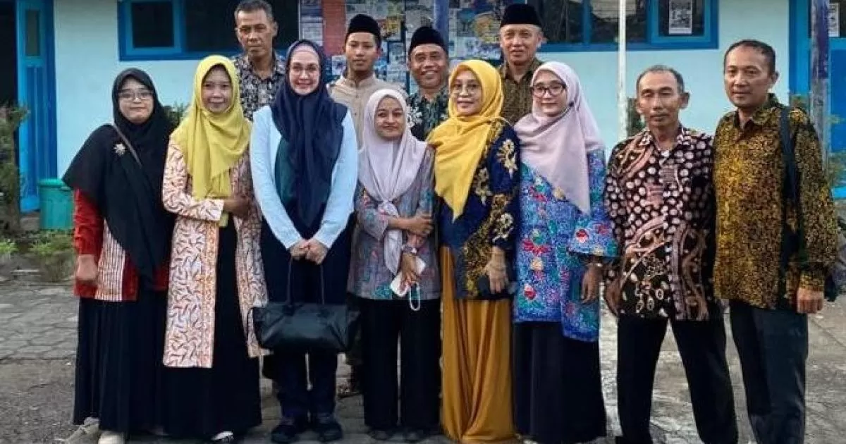 Anggota DPR RI Dina Lorenza Dorong Kemajuan Pendidikan di Banyuwangi