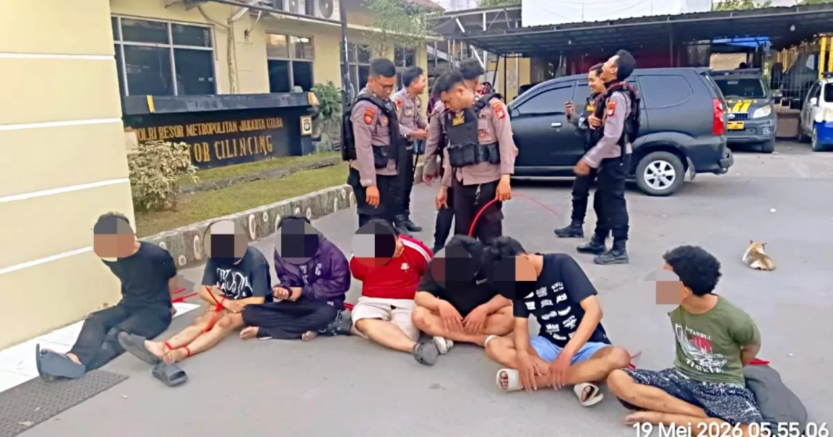 Polisi Gagalkan Tawuran Dini Hari di Cilincing, 7 Remaja Diamankan Bersama Celurit dan Parang