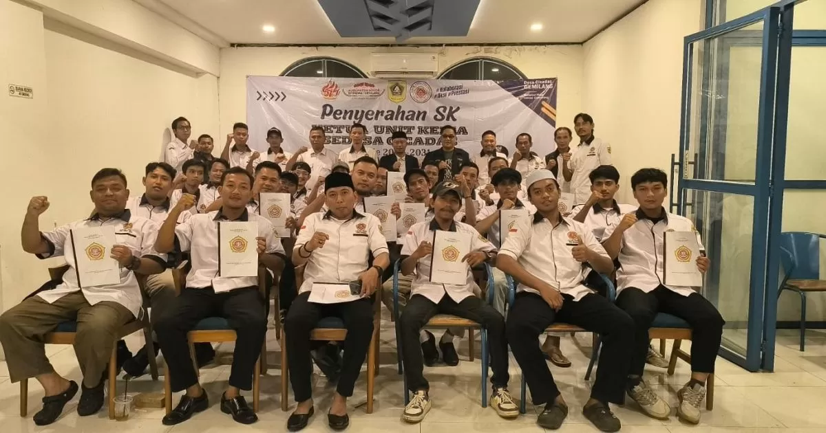 Sumeringah! 30 Ketua Unit Karang Taruna Desa Cicadas Resmi Terima SK