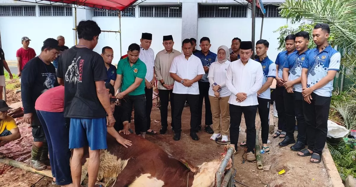 Lapas Cibinong Sembelih 25 Sapi dan 5 Kambing, Warga Binaan Ikut Rasakan Makna Iduladha
