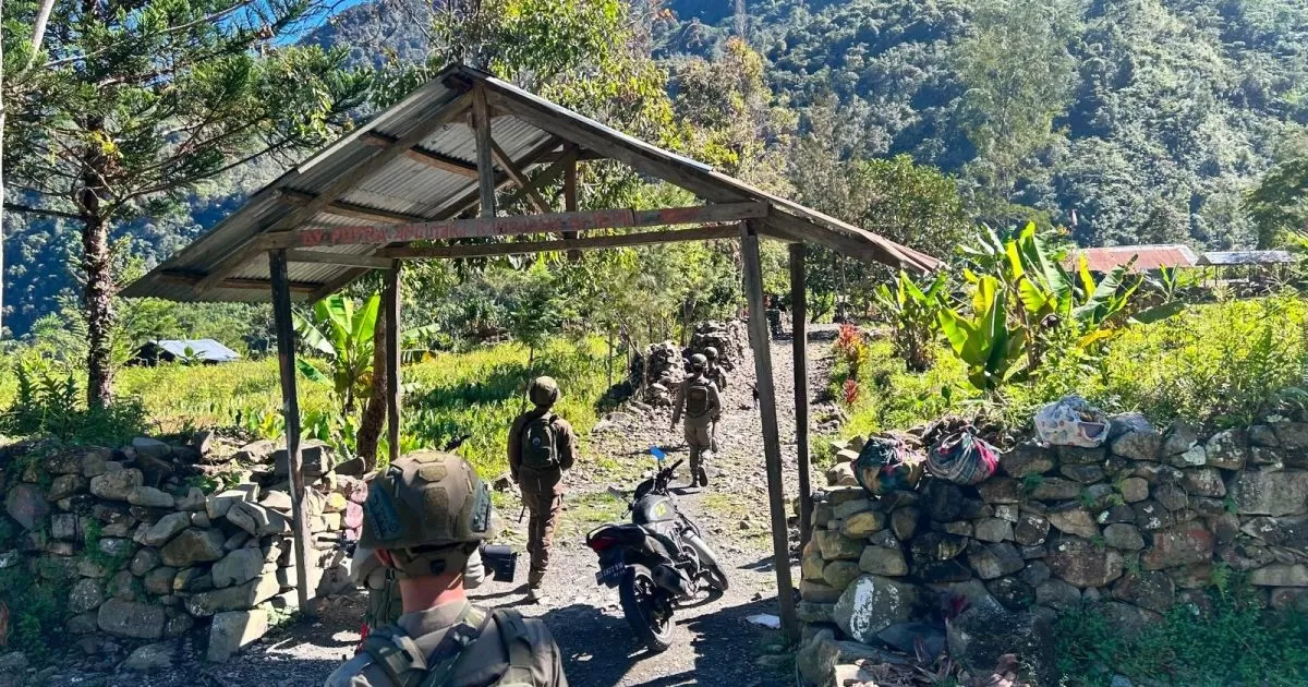 Satgas Damai Cartenz Gelar Patroli Dialogis di Puncak Jaya, Perkuat Kedekatan dengan Warga dan Jaga Kamtibmas