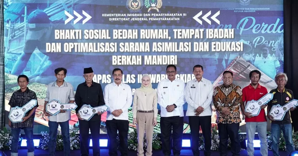 Agus Andrianto Resmikan Bedah Rumah di Sukabumi, Dibangun dari Hasil Karya Warga Binaan