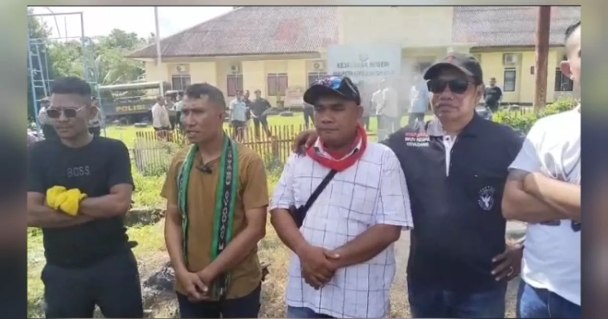 Tanimbar Membara! Kecewa Kasus Utang Pihak Ketiga Mandek, FCBT Ancam "Duduki" Kantor Kejari Sampai Kiamat Hukum Berakhir