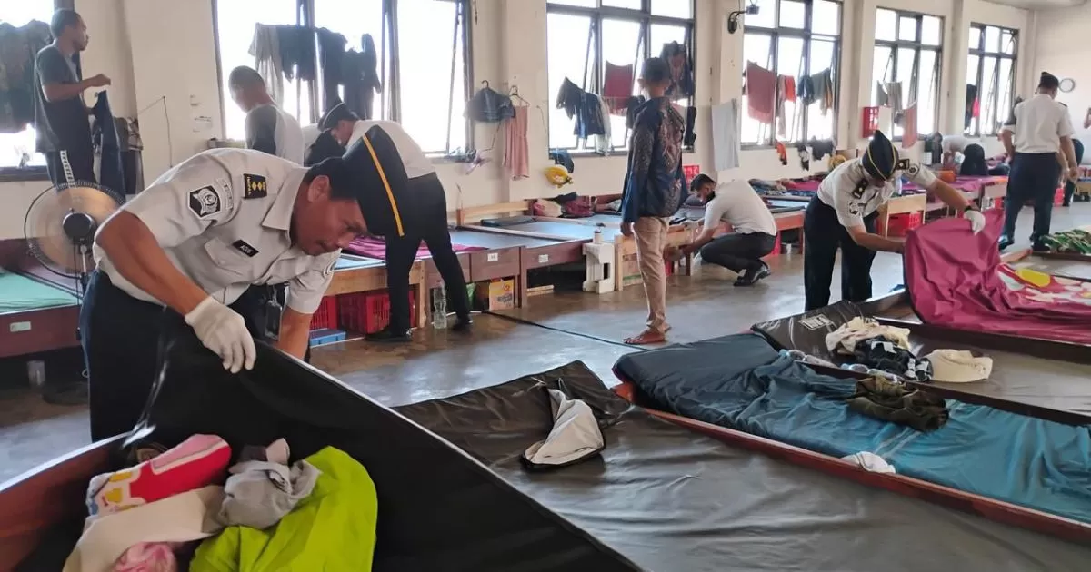 Lapas Terbuka Kendal Gelar Razia Rutin, Petugas Sita Sejumlah Barang Terlarang dari Barak Hunian