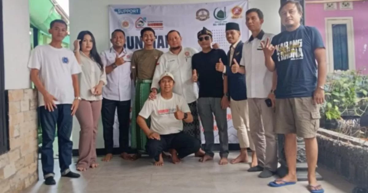 Khitanan Massal RW 10 Desa Cicadas Warnai 10 Muharram, Peserta Usia 23 Tahun Jadi Sorotan