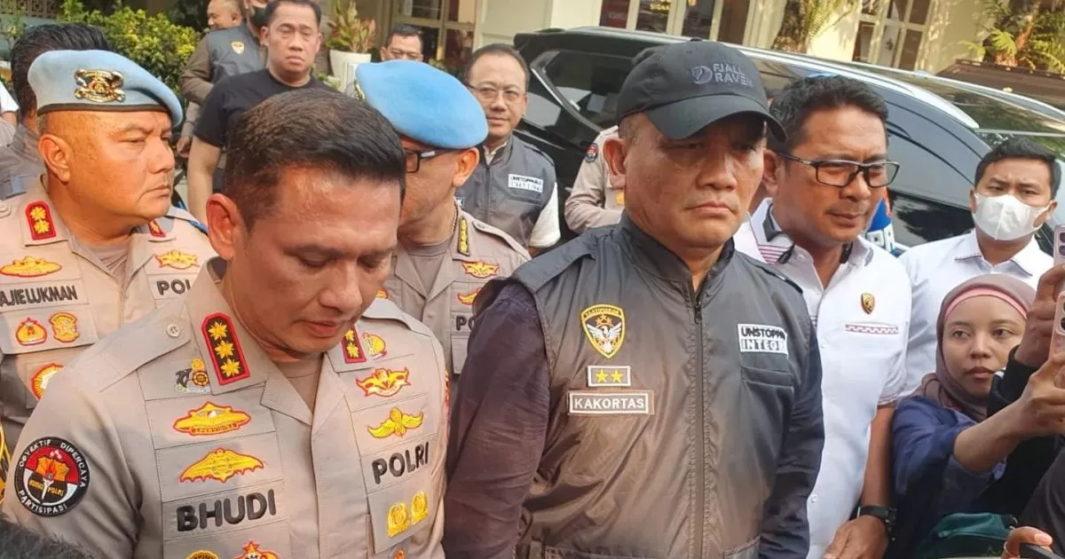 Kortastipidkor Polri Geledah Cafe de\'CLAN dan Money Changer, Usut Korupsi Batu Bara hingga TPPU