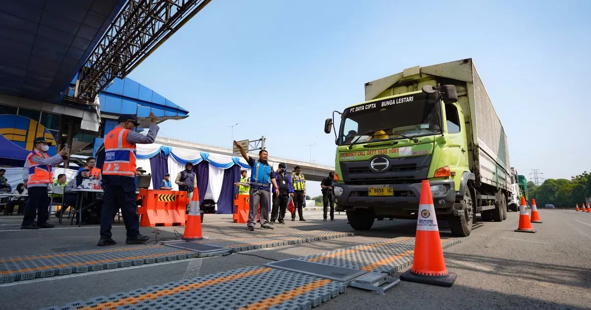 Korlantas Polri Edukasi Truk Over Dimensi dan Over Load Jelang Penertiban 2027