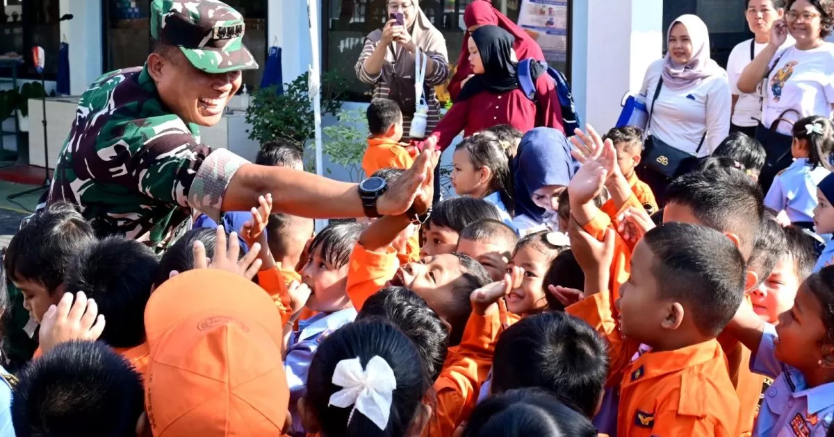 Pembukaan MPLS PAUD Angkasa Lanud Sam Diwarnai Kampanye Ayah Wajib Hadir