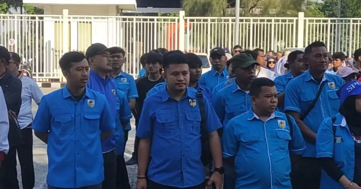 KNPI Sukaraja Komitmen Jaga Kebersihan Gelora Pakansari untuk Piala AFF 2026