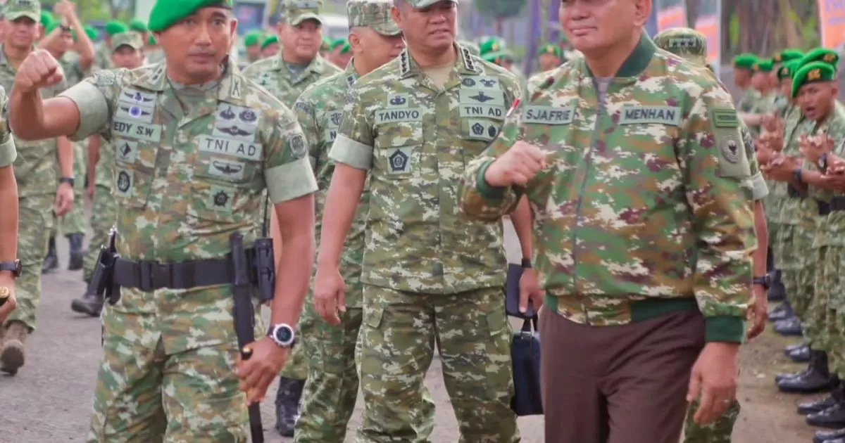 Menhan dan Wapang TNI Pastikan Kesiapan Yon TP 939, Yon TP 941, serta Pusdikif Cipatat