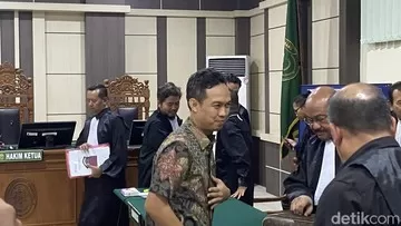 Kasus Dugaan Pemerasan Kepala OPD di Cilacap: Syamsul Aulia Rachman Jalani Sidang Tipikor