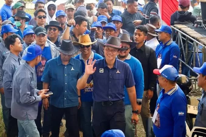 AHY Hadiri Kerapan Sapi Piala AHY di Bangkalan, Tegaskan Pelestarian Budaya Madura Perkuat Pariwisata dan Ekonomi Daerah