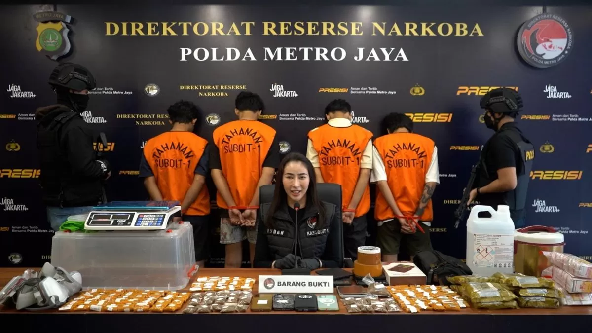 Polisi Bongkar Jaringan Tembakau Sintetis di Jakarta, Empat Tersangka Ditangkap dan 995 Gram Barang Bukti Disita