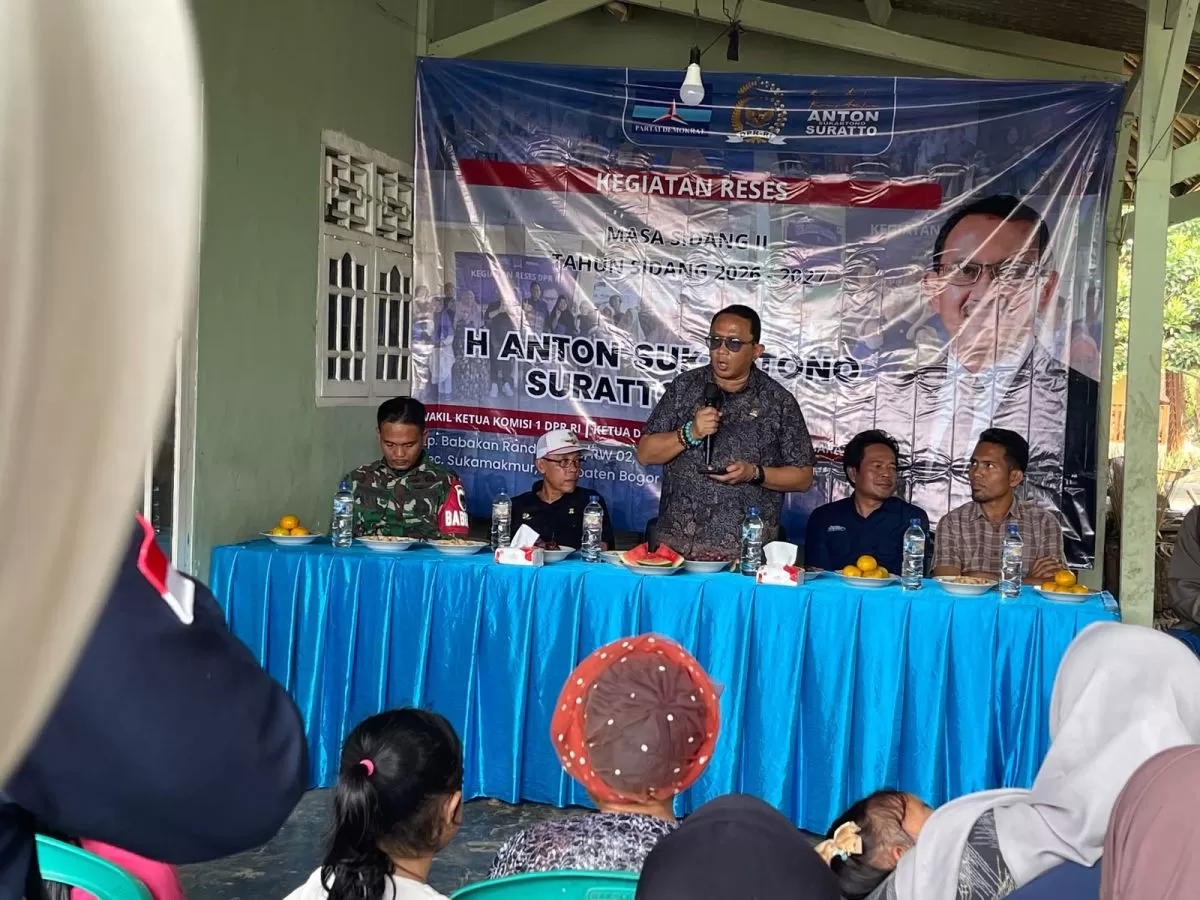 Anton Sukartono Suratto Pasang Internet Gratis di Desa Wargajaya Sukamakmur, Dorong Warga Manfaatkan Peluang Ekonomi Digital