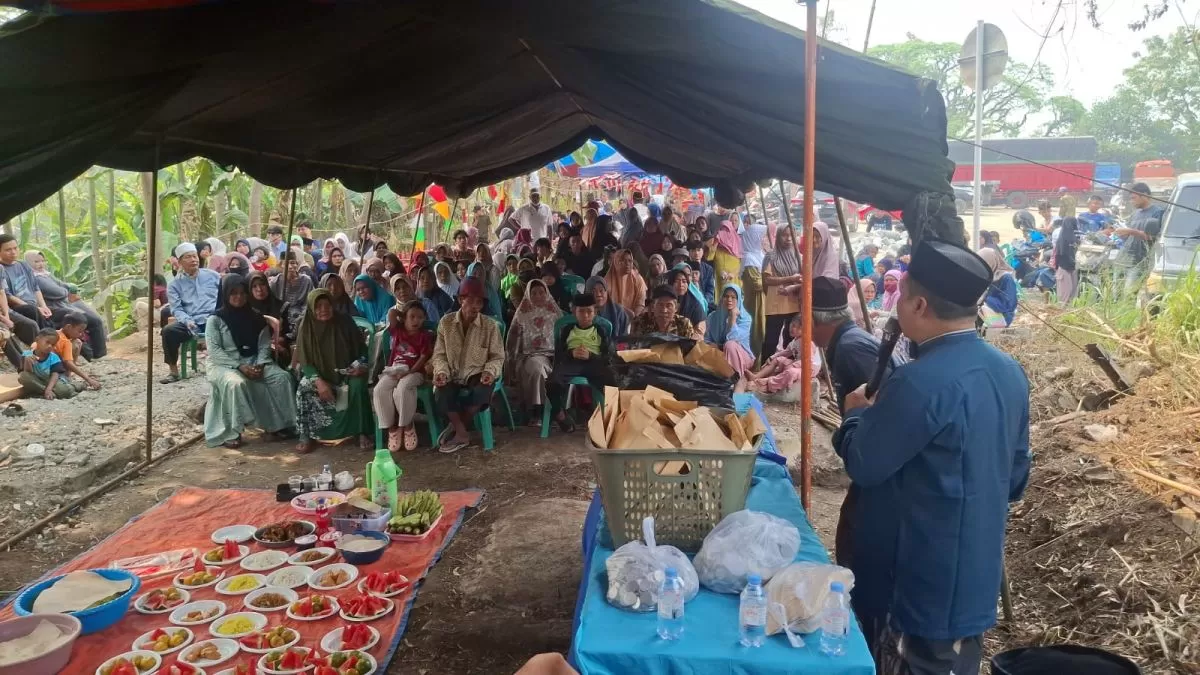 Pengelola Jalur Alternatif Kedep Salurkan Santunan kepada 320 Warga, Tegaskan Tak Ada Pungli