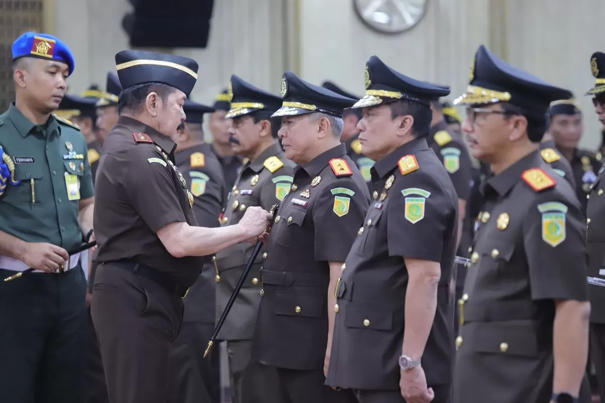 Jaksa Agung ST Burhanuddin Lantik 37 Pejabat, RD Teguh Darmawan Jadi Kajati Jawa Barat