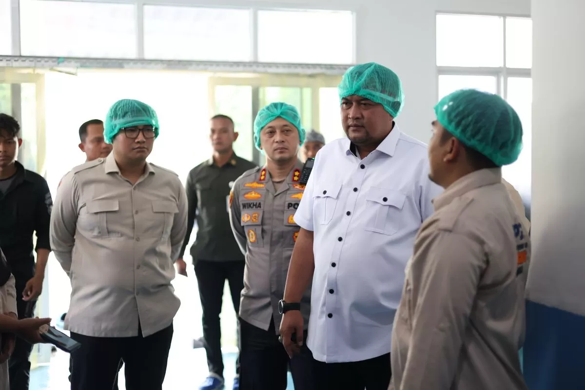 Rudy Susmanto Pantau Dapur SPPG Klapanunggal, SOP Program MBG Berjalan Baik