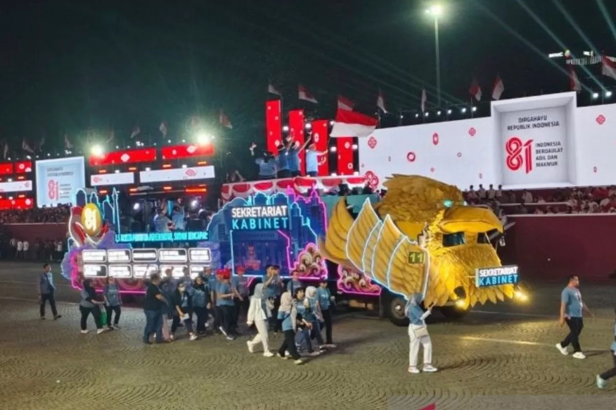 Karnaval Bersatu Harmoni Nusantara Meriahkan HUT ke-81 RI di Monas