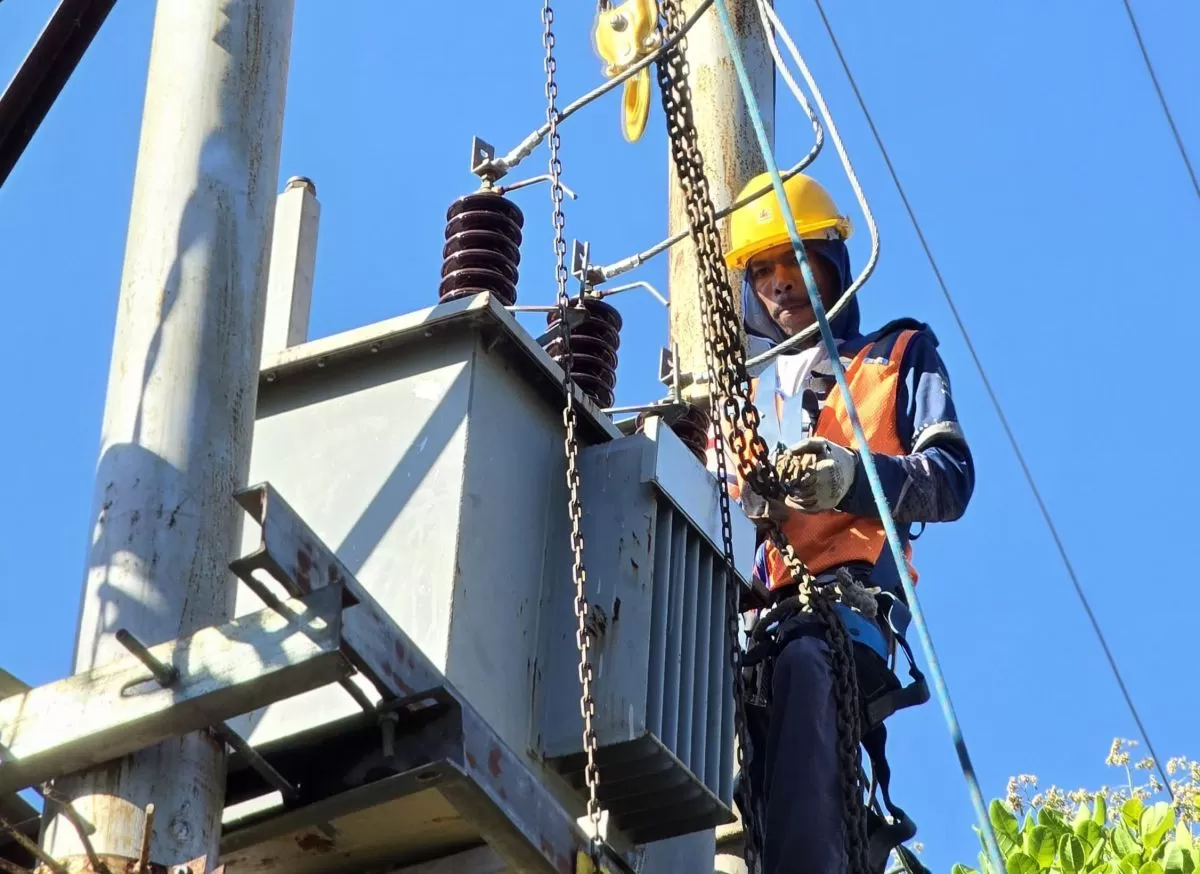 Listrik Pulih 99,45 Persen, Jaringan Telekomunikasi NTT Terus Diperbaiki