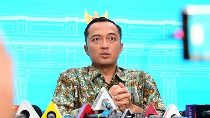 Mensesneg Tegaskan Haji Isam Tidak Ditunjuk Jadi Koordinator Penanganan Karhutla