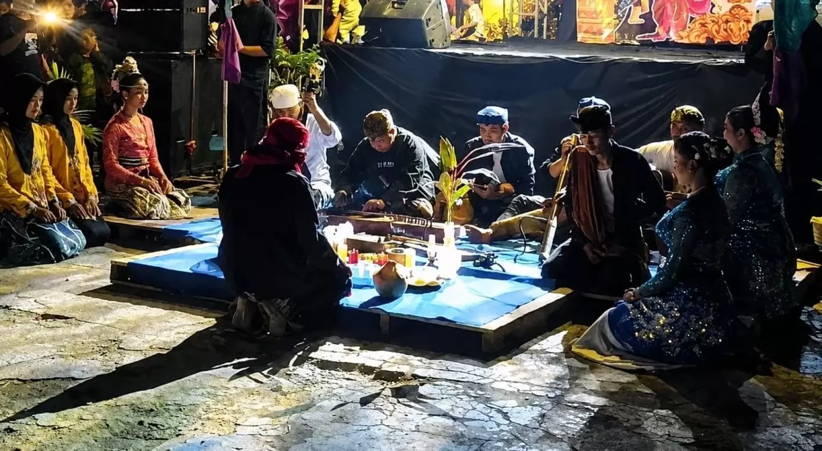 Kirab Budaya HUT RI ke-81 di Desa Cicadas, Warga RW 05 Angkat Semangat Reueus Ku Budaya Sorangan