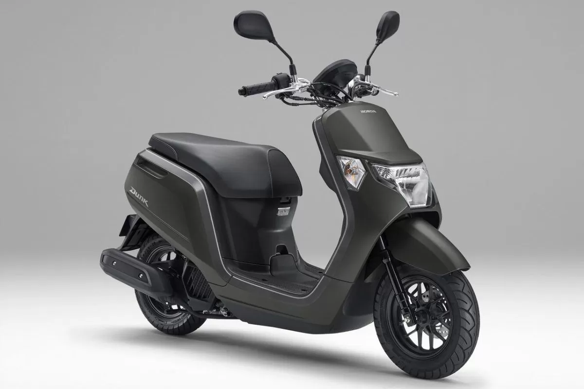Honda Dunk, Skutik Mungil Jepang yang Cuma Minum 2 Liter Bensin untuk 150 Km