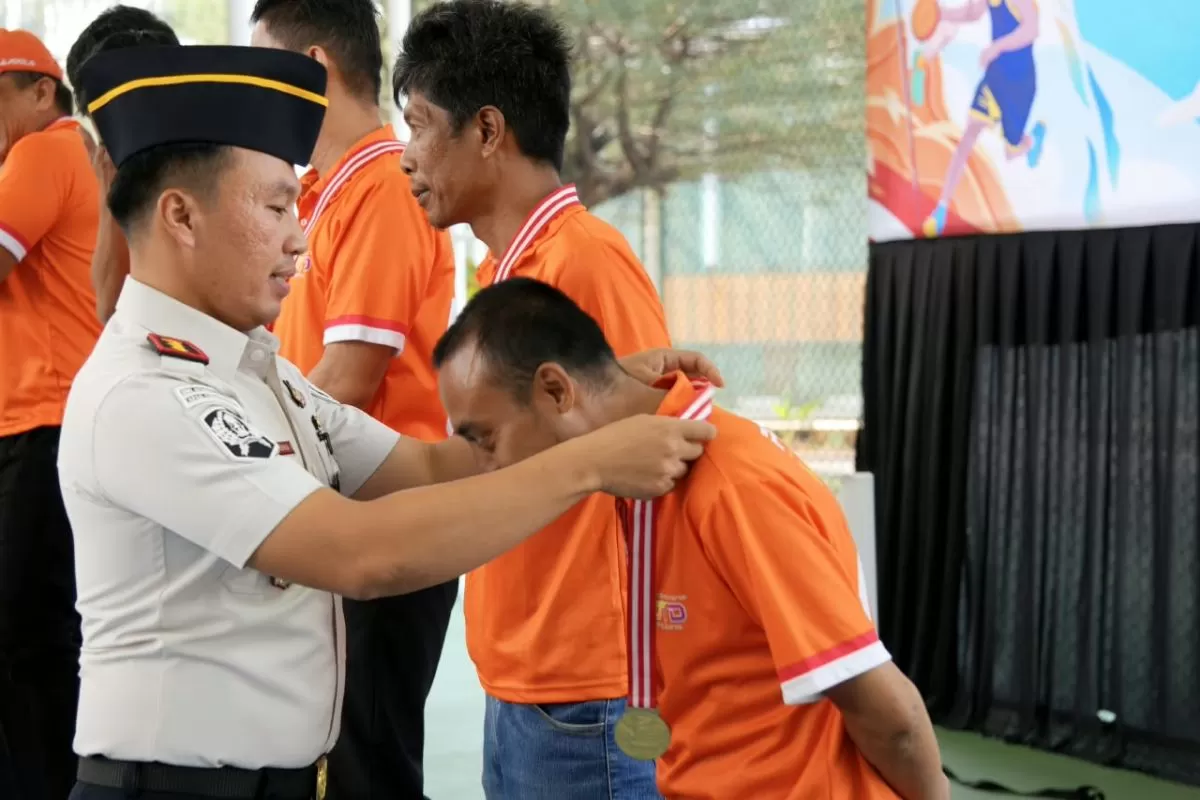 Lapas Cibinong Beri Penghargaan kepada Warga Binaan, Semarak HUT ke-81 RI Penuh Sportivitas