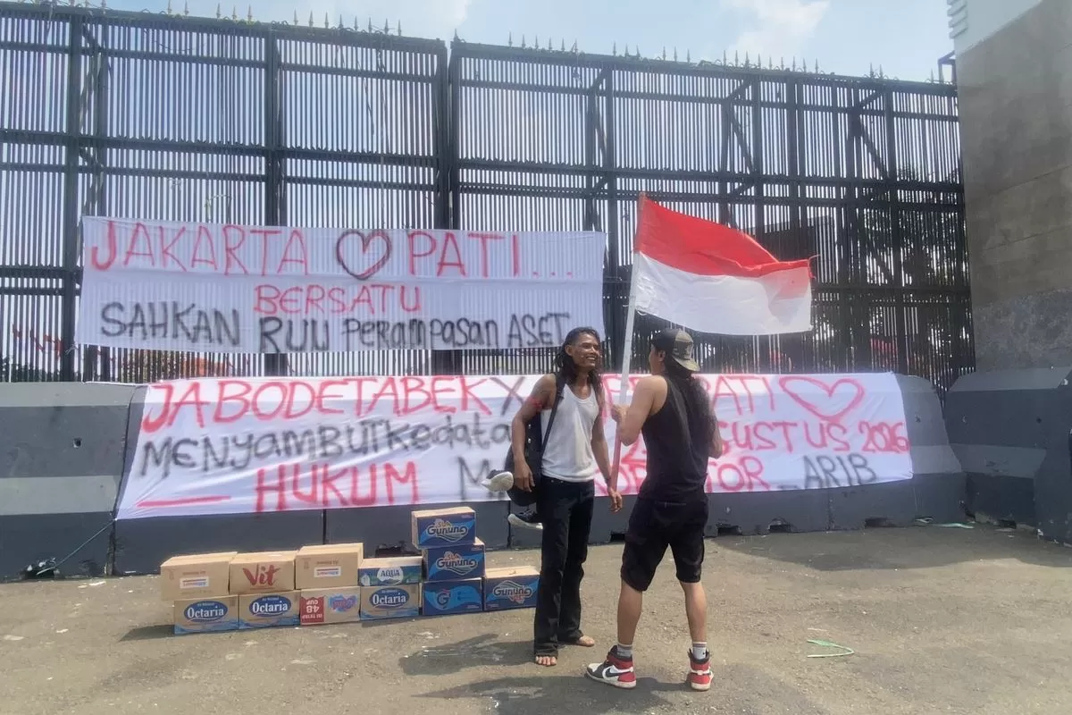 Demo 27 Agustus 2026: Warga Pati dan Ojol Berkumpul di DPR, Polisi Mulai Bersiaga