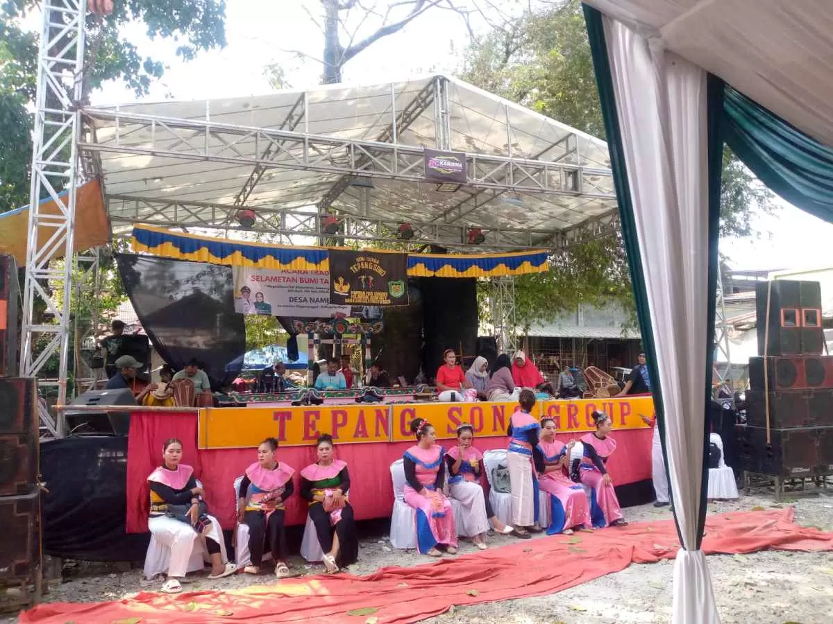 Tradisi Sedekah Bumi Semarak di Desa Nambo, Kades Nanang: Warisan Budaya Harus Dijaga