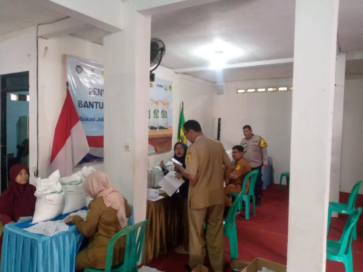 Pemdes Puspasari Salurkan 22,47 Ton Beras untuk 749 KPM, Ini Jadwal Pengambilannya