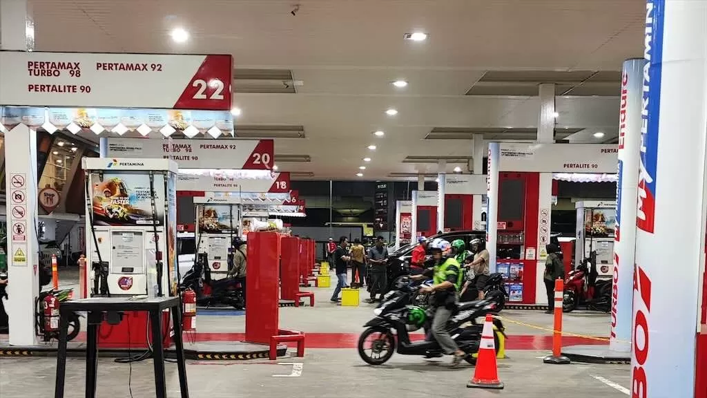 Harga Pertamax Green 95 Naik Jadi Rp13.650 per Liter Hari Ini