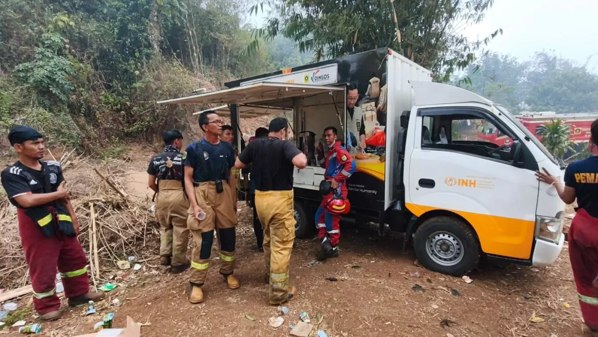 Kebakaran TPA Galuga, Dinsos Bogor Siapkan Dapur Umum untuk Petugas dan Relawan