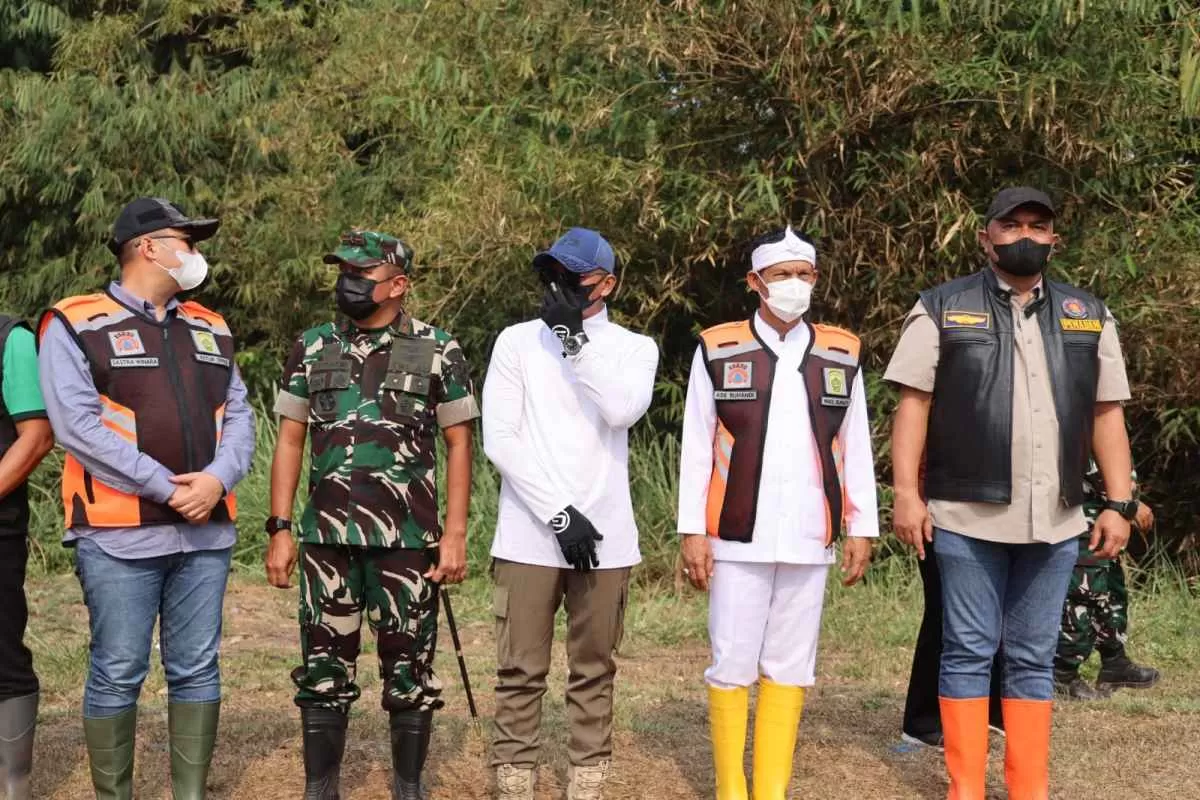 Kebakaran TPA Galuga, Pemkab Bogor Bantu Pemkot Padamkan Titik yang Masih Berasap