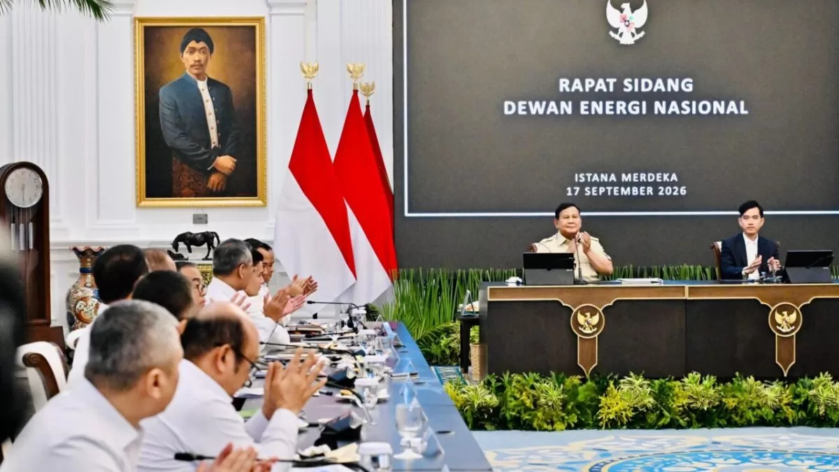 Prabowo Pimpin Sidang DEN, Bahas Stok BBM dan Kemandirian Energi Nasional